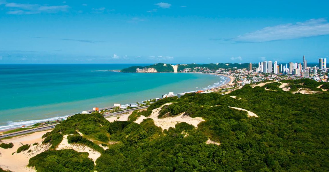 Conhecida como Cidade do Sol, a capital potiguar registra cerca de 300 dias ensolarados por ano, o que reforça sua fama de paraíso tropical