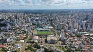 Conhecida como a 'Capital do Oeste', Chapecó é sede de gigantes da agroindústria que alimentam mercados ao redor do mundo