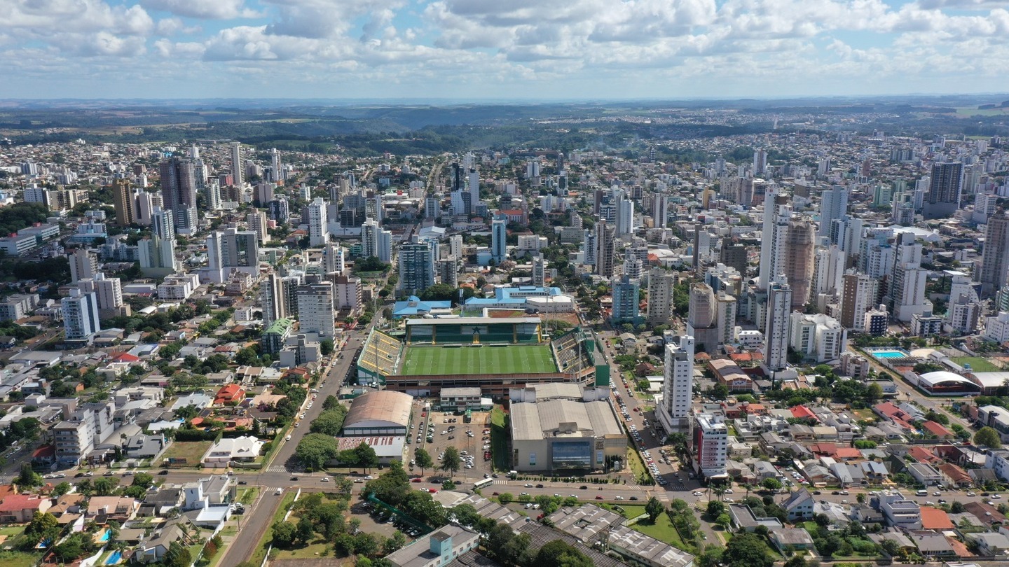 Conhecida como a 'Capital do Oeste', Chapecó é sede de gigantes da agroindústria que alimentam mercados ao redor do mundo