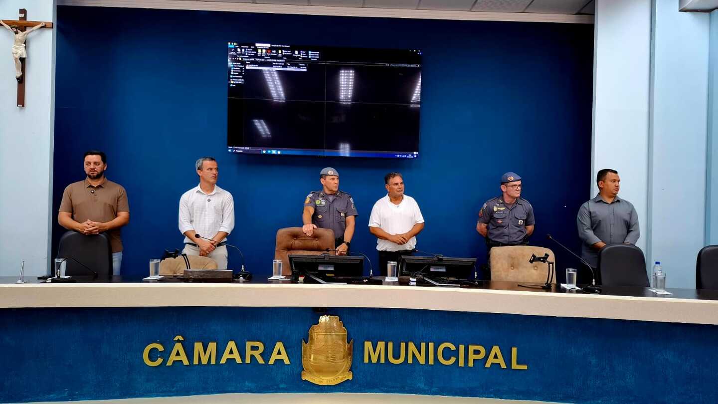 O prefeito Felipe Bernardo destacou a importância do trabalho integrado / Lelo
