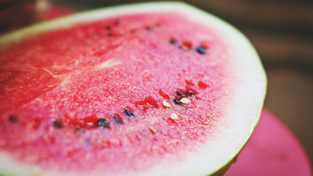 Com baixo teor calórico, a melancia favorece uma alimentação leve e equilibrada / Pixabay
