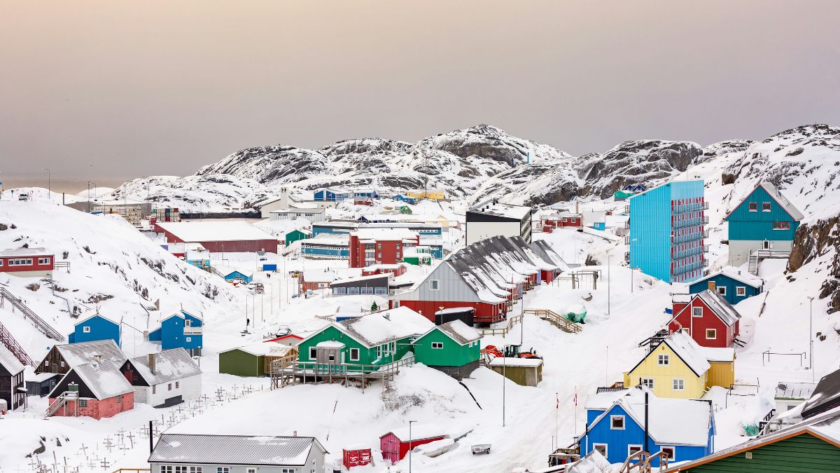 Pesquisadores utilizaram dados de 58 estações de GNSS espalhadas pela Groenlândia ao longo de 20 anos. Unsplash/Visit Greenland
