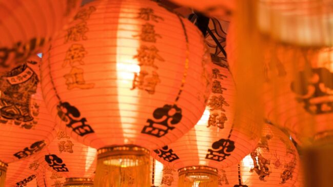 O Ano Novo Chinês também chamado de Festival da Primavera simboliza renovação, mudança e o início de um novo ciclo de vida, trabalho e esperança