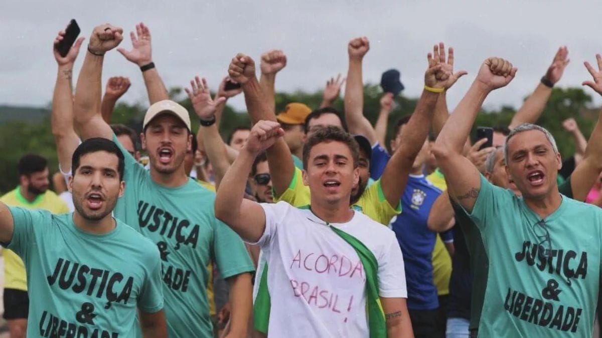 Iniciado na última segunda-feira (19), o movimento promovido em massa por Nikolas Ferreira abordava uma caminhada de 240 quilômetros entre Minas Gerais e Brasília (Reprodução/Redes Sociais)