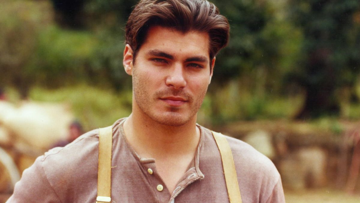 Ator divide o tempo entre o teatro e o cultivo da terra em uma propriedade de 3 mil metros quadrados em Petrópolis