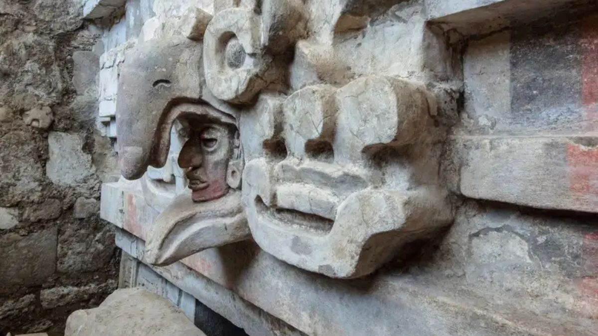 Tumba datada de 600 d.C. surpreende pesquisadores pelo alto grau de conservação e riqueza de murais