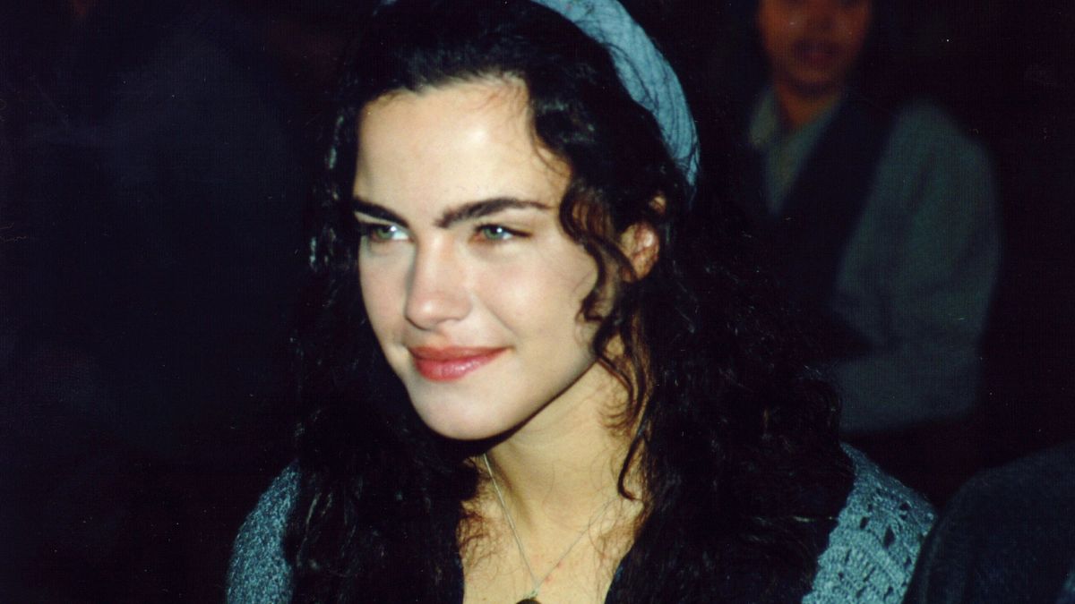 Ana Paula Arósio como Giuliana