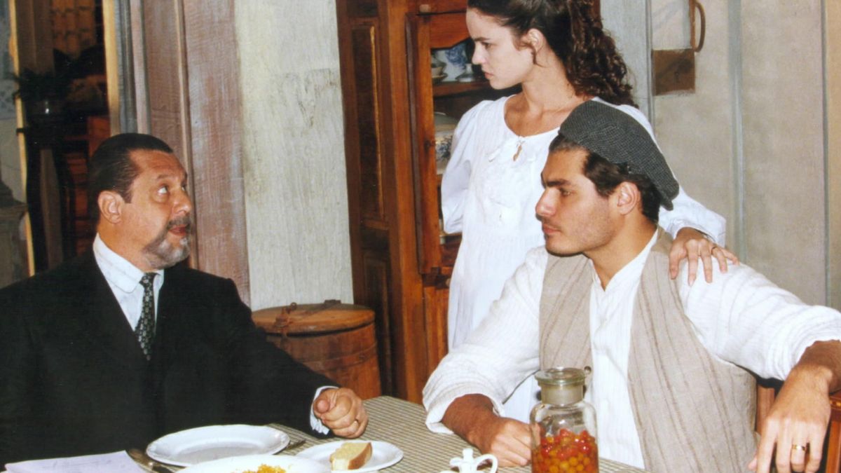 Carolina Kasting, Thiago Lacerda (Rosana, Matheu) ao lado de Antonio Fagundes (Gumercindo)/ Globo