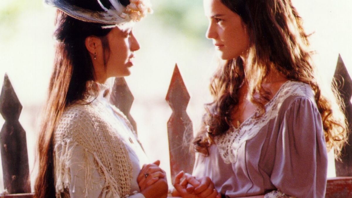 Rosana (Carolina Kasting) e Angélica (Paloma Duarte)/Globo