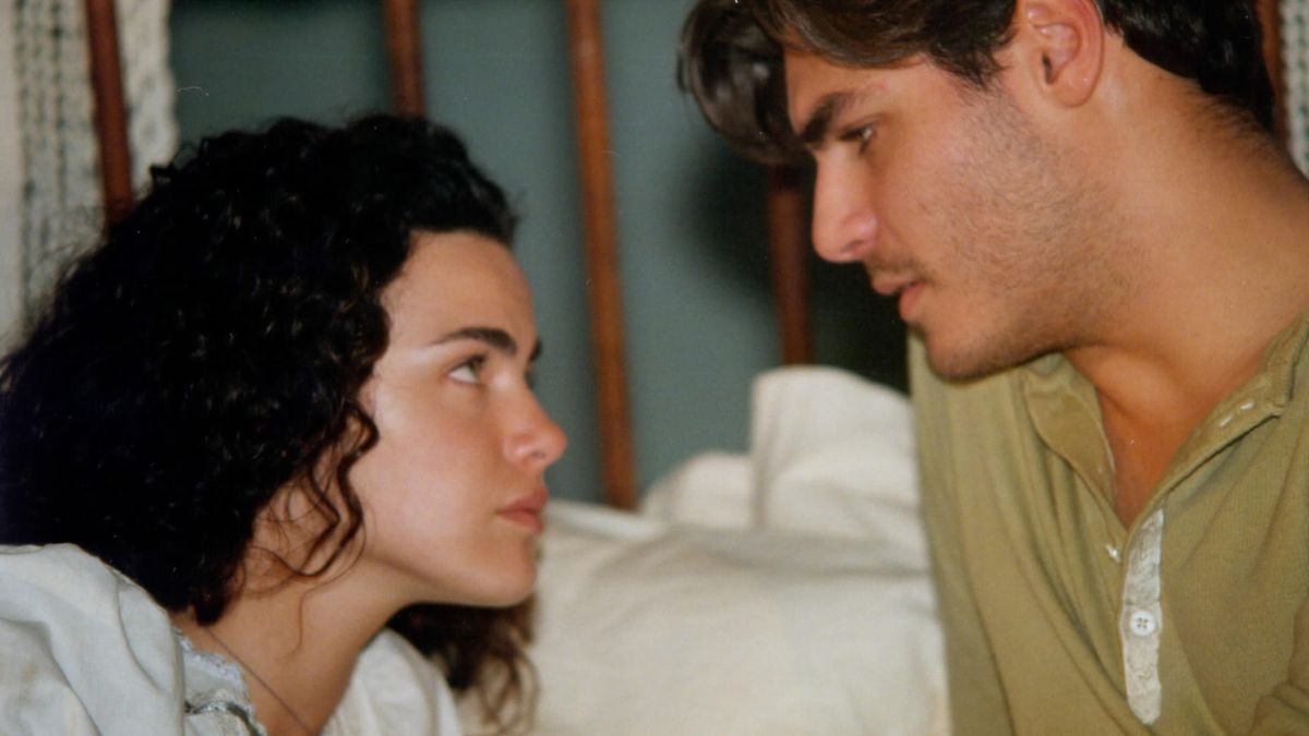 Juliana (Ana Paula Arósio) e Matteo (Thiago Lacerda)/Globo