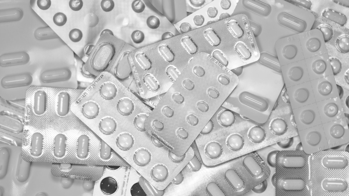 Evitar a automedicação previne efeitos colaterais e complicações à saúde / Pixabay