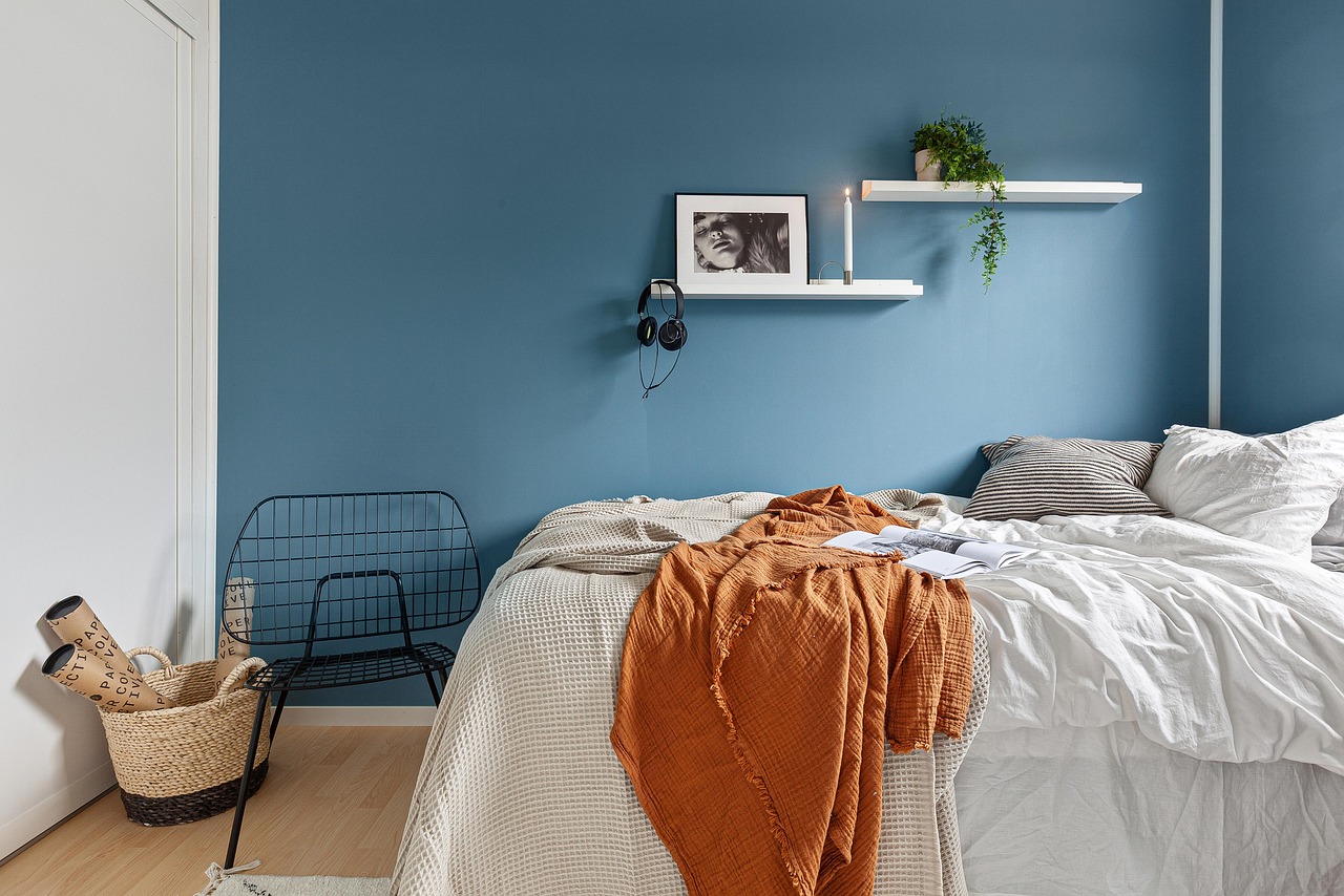 Com água e vinagre em partes iguais, é possível manter o quarto mais limpo, arejado e saudável com um cuidado simples na rotina /Pixabay