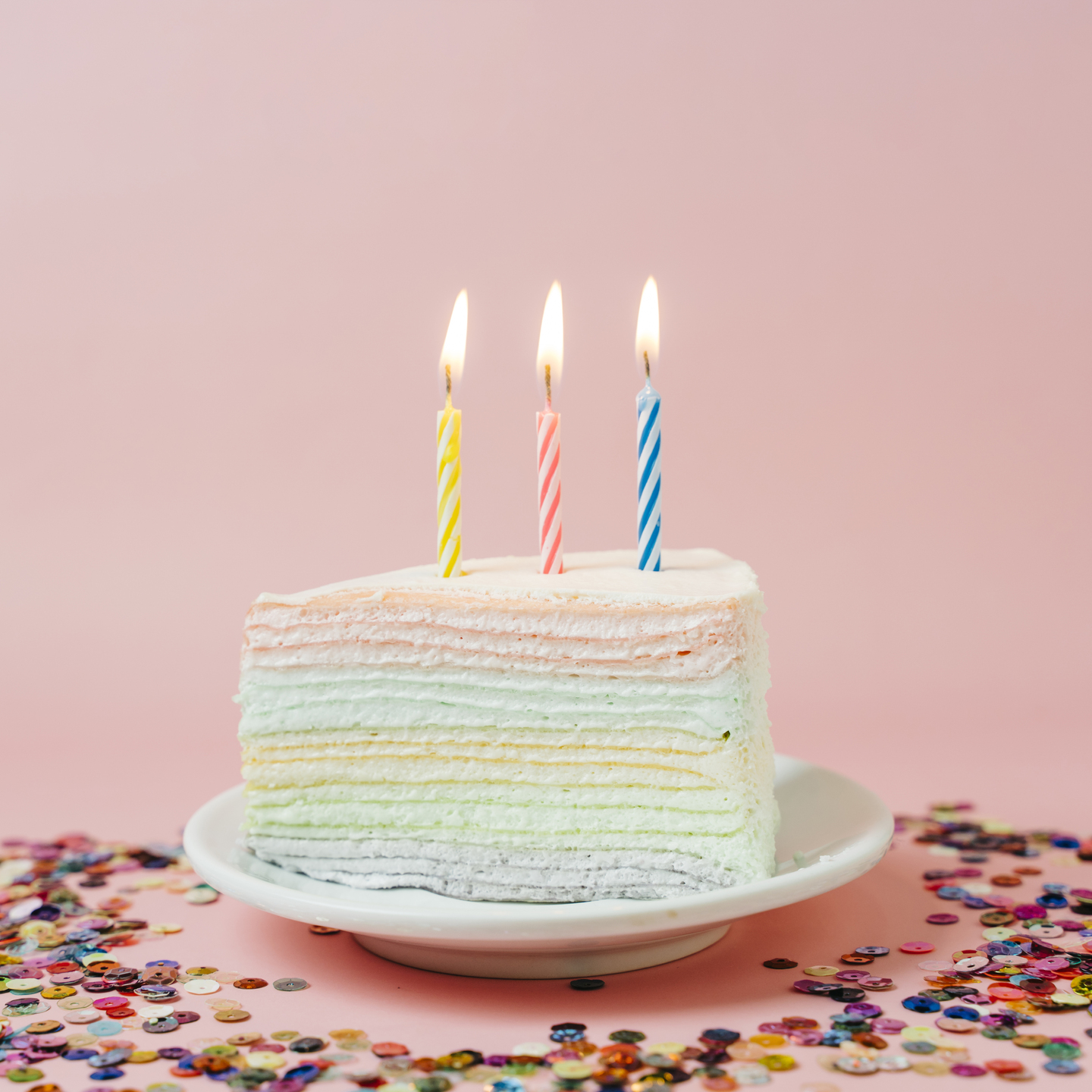 Entenda como o Parabéns a você saiu das escolas americanas para conquistar o coração de todo o Brasil