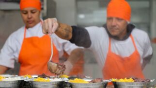 O serviço itinerante do Programa Bom Prato em Cubatão está em novo endereço