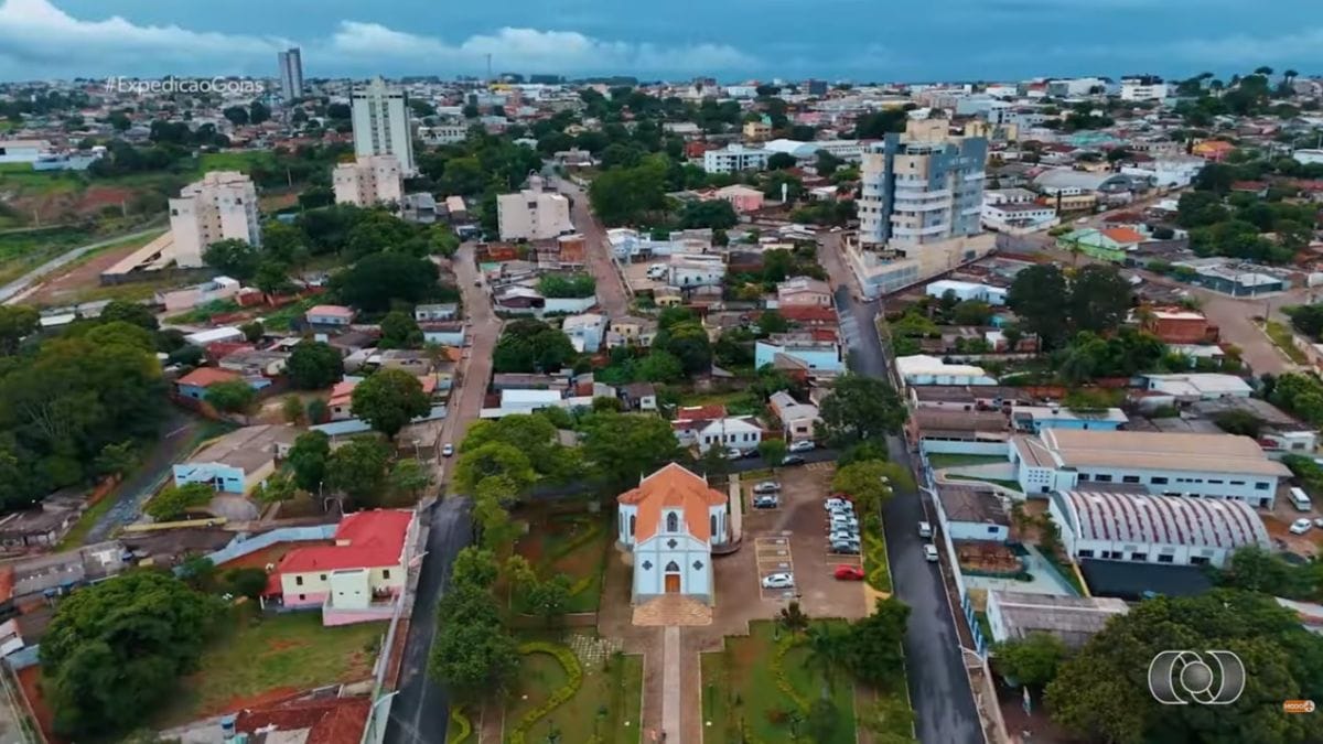 Vista urbana do município que diversificou sua base produtiva e hoje alia mineração e agronegócio ao crescimento econômico