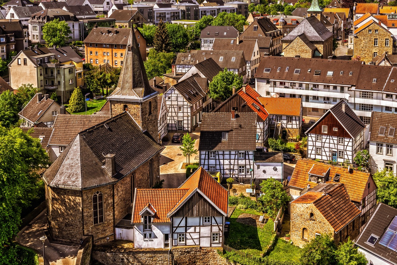 Festas tradicionais como a Osterfest e a Festa Pomerana mantêm vivas as raízes germânicas da cidade /Pixabay