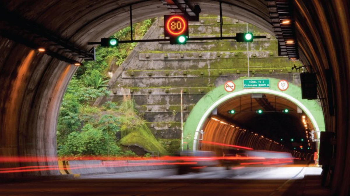 Certamente você já passou pelos 15 túneis da Rodovia dos Imigrantes