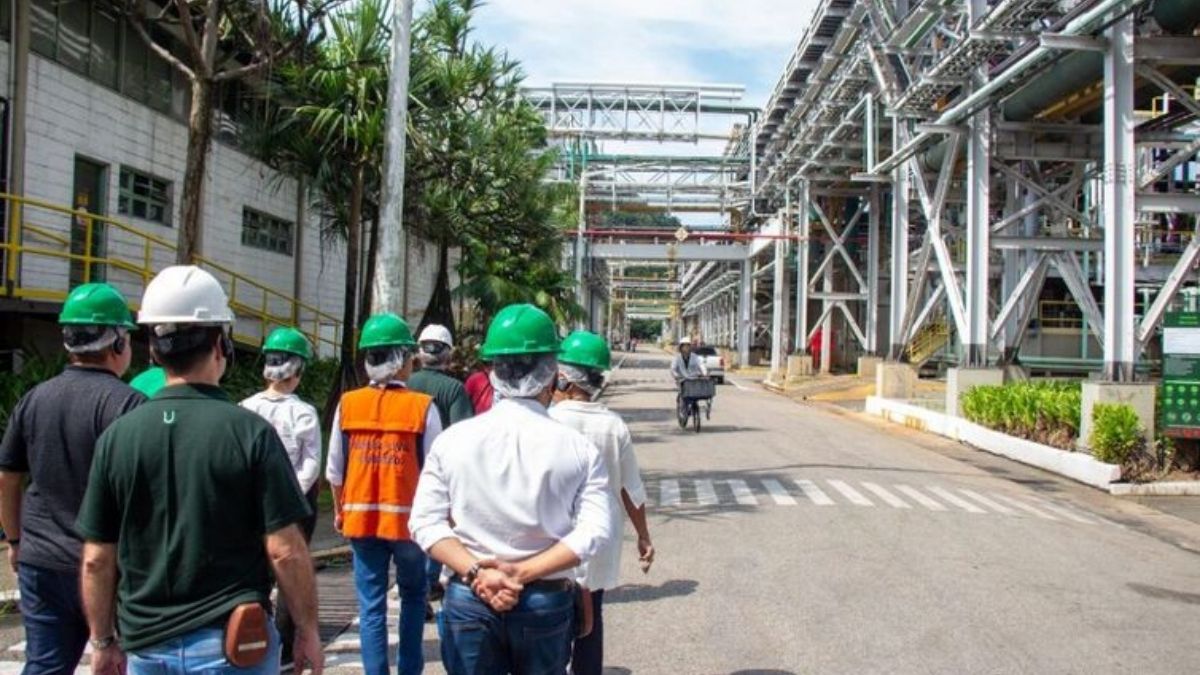 O prefeito de Cubatão pede ajuda para rever a política tarifária que incide sobre o setor petroquímico