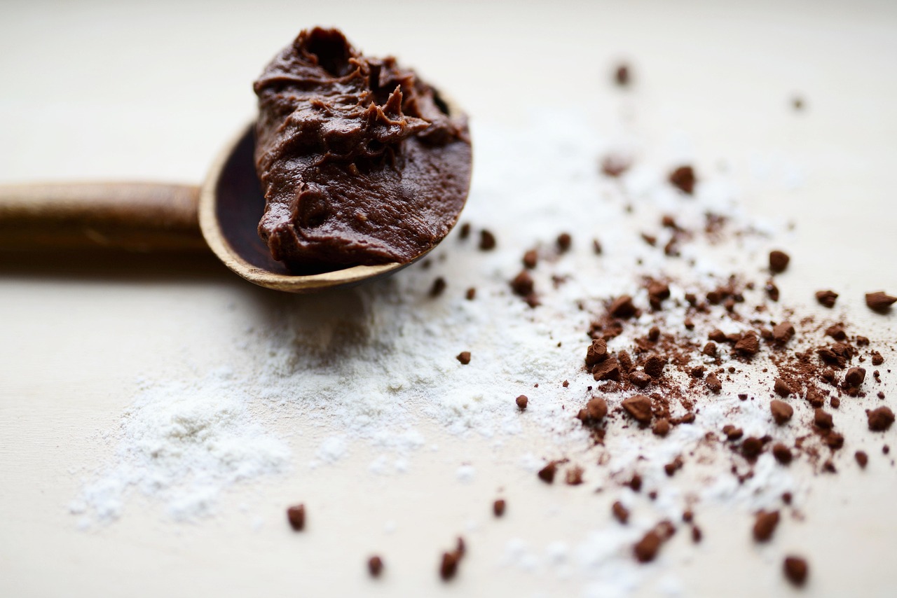 Chocolate quente também pode ser aliado do bem-estar quando a receita foge do açúcar e valoriza o cacau natural/Pixabay