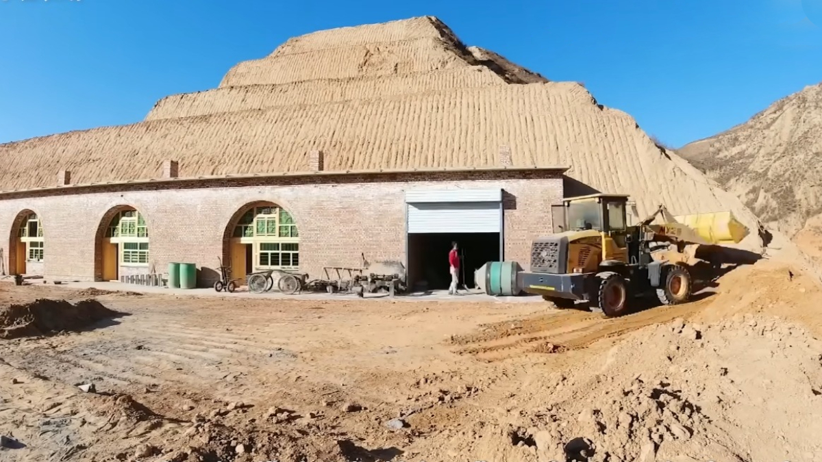 A fazenda construída na montanha surpreende pelo nível de acabamento