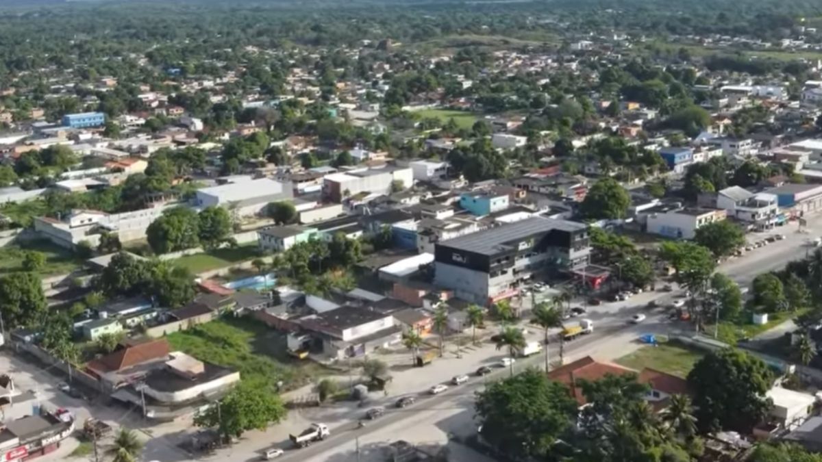 Seropédica, na Baixada Fluminense, lidera o ranking nacional ao registrar impressionantes 41 °C, segundo o Inmet. Reprodução/YouTube/PRIN LIFE !