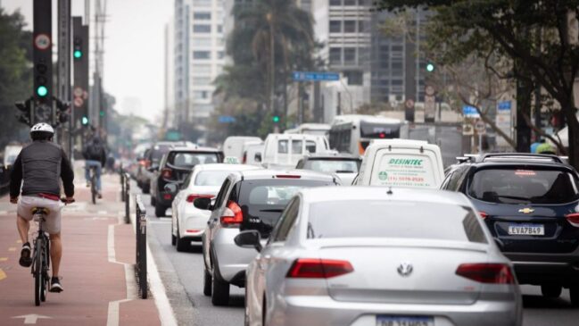 Alíquotas de 4% para carros e 2% para motos estão mantidas