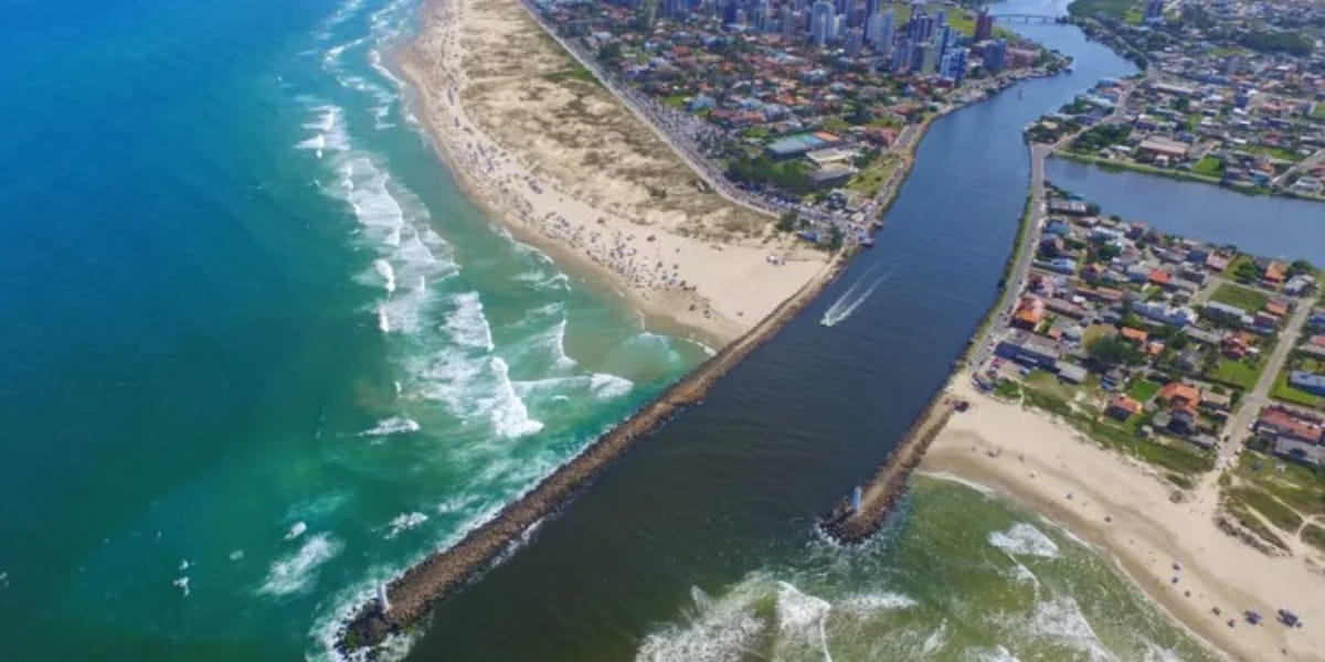 O novo espaço será construído em frente ao Hotel Sesc Torres, em uma área considerada estratégica por facilitar o acesso e ampliar a integração com a rede turística e de serviços já existente no município