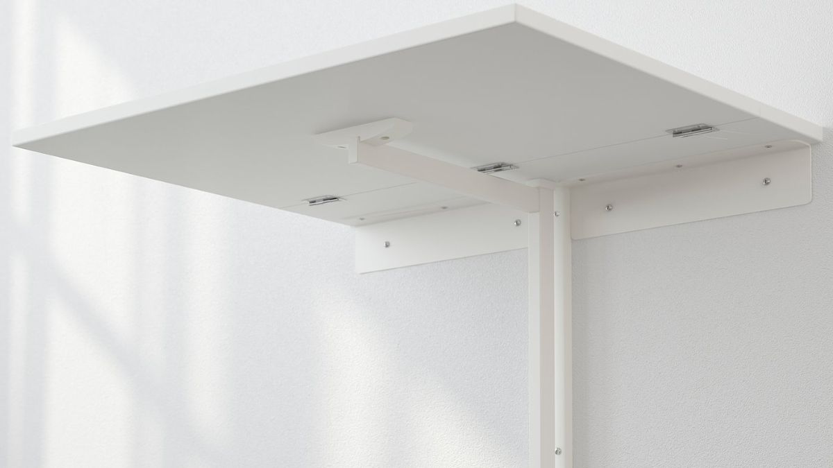 Transforme qualquer canto livre em um espaço de trabalho ou café da manhã. A península rebatível é a escolha inteligente para casas que priorizam a fluidez e a praticidade em cada detalhe/Ikea