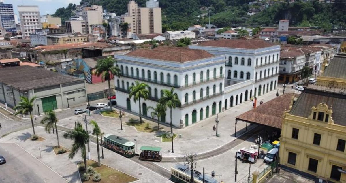 A proposta é incentivar o movimento e o contato com o esporte de forma lúdica, segura e integrada ao espaço urbano