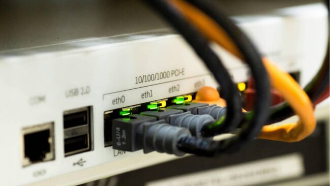 Melhore o desempenho do seu streaming e acabe com o carregamento lento usando cabos