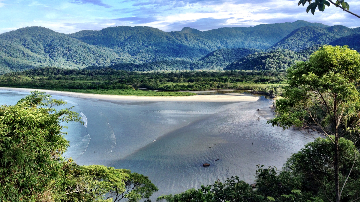 O local é um refúgio de tranquilidade dentro do Núcleo Picinguaba do Parque Estadual da Serra do Mar