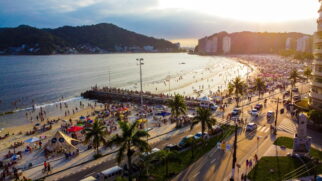 Através do programa São Vicente de Cara Nova, o município deixou de ser apenas um centro comercial para se tornar um dos destinos turísticos mais vibrantes do litoral paulista