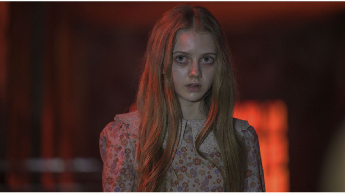 Como é o caso de Laura, interpretada por Evie Templeton da série 'Wandinha' (Paris Filmes/Divulgação)