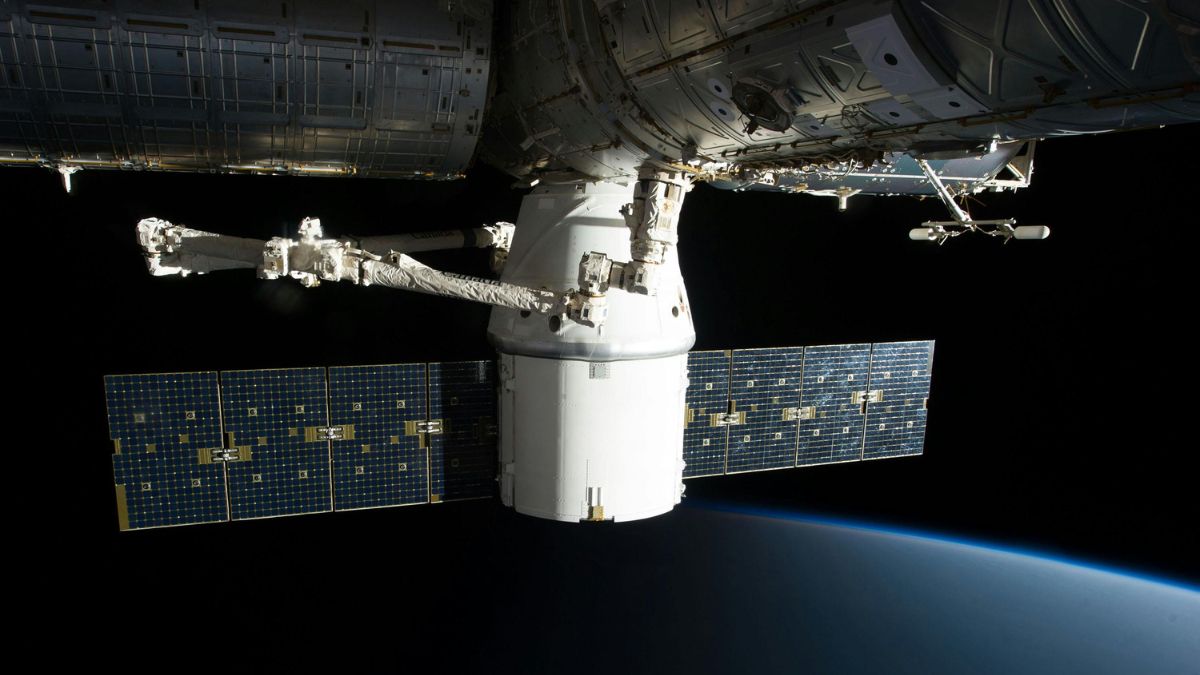 O Starship é considerado o foguete mais poderoso já construído pela humanidade, superando em altura e empuxo o lendário Saturno V da era Apollo. Com 120 metros de altura, ele foi projetado para ser totalmente reutilizável, reduzindo drasticamente os custos de exploração espacial profunda/Pexels