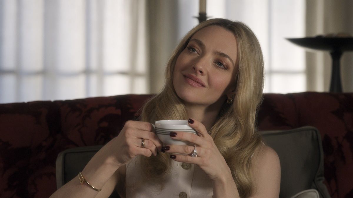 Amanda Seyfried em cena de 'A Empregada'