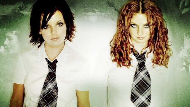 O duo russo t.A.T.u, uma das bandas mais icônicas e polêmicas do pop internacional