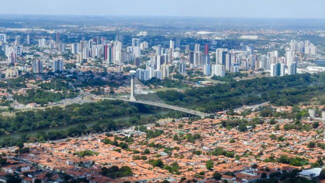 A fundação da cidade em 16 de agosto de 1852 simboliza o reconhecimento ao seu papel institucional.