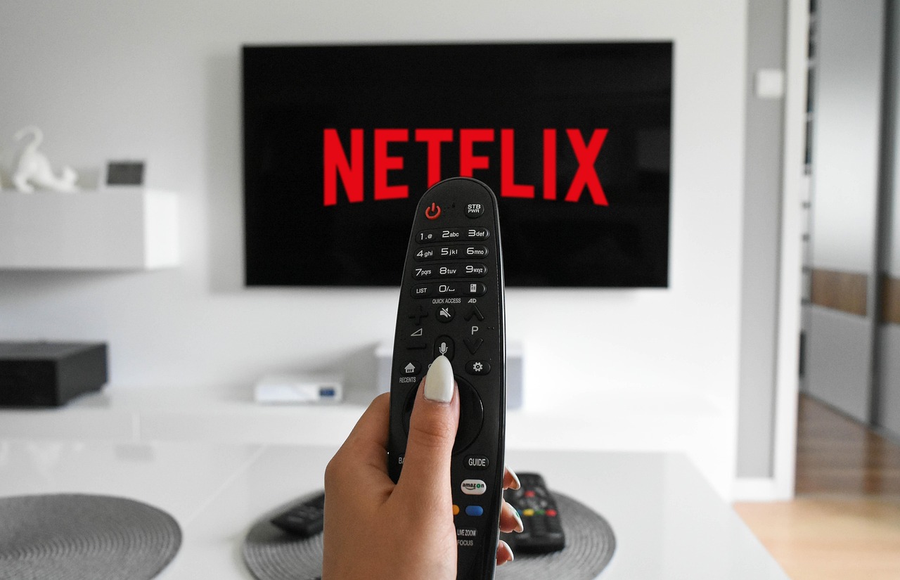 Wi-Fi pode ser prático, mas nada supera a estabilidade de uma conexão cabeada na hora de assistir vídeos em alta definição/Pixabay