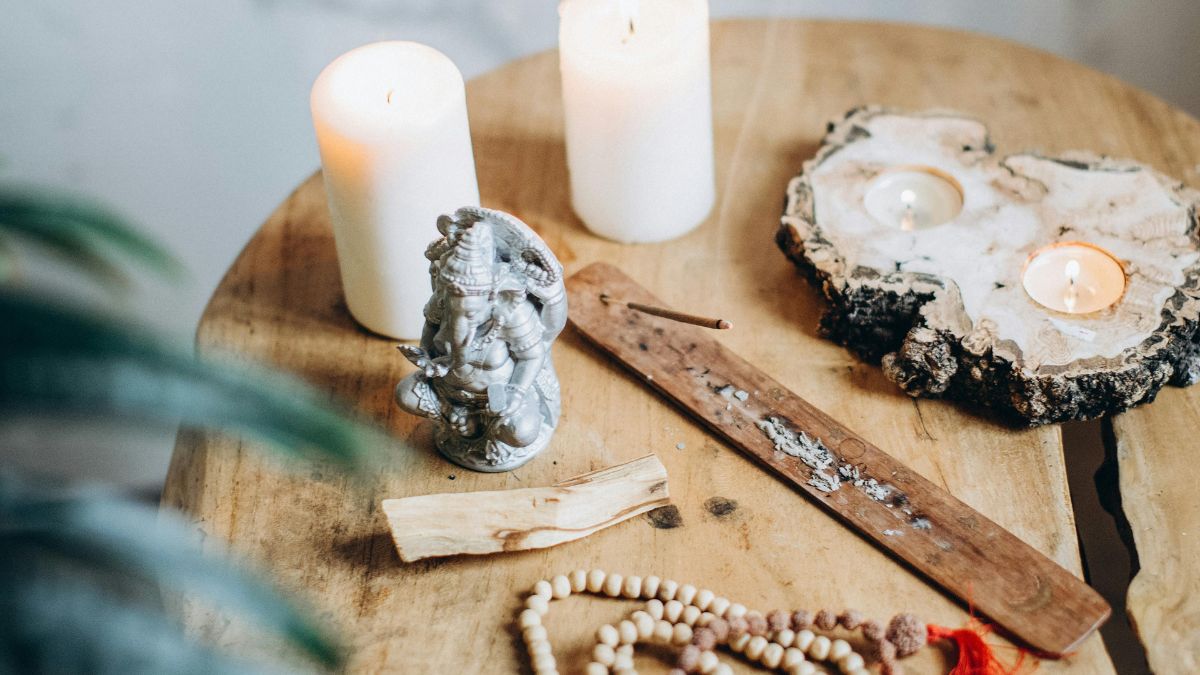 O uso do incenso não faz milagre, mas serve como complemento energético