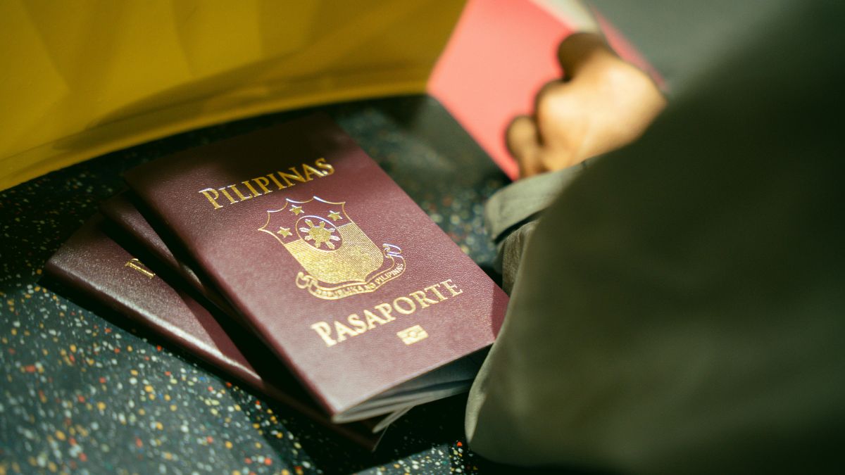 Com a expansão do banimento de viagens para 39 países pelo governo Trump, o processamento de vistos de imigrantes foi pausado em diversas regiões. O cenário de isolamento diplomático motiva governos na África e na Ásia a revisarem seus acordos bilaterais de trânsito com os Estados Unidos/Pexels