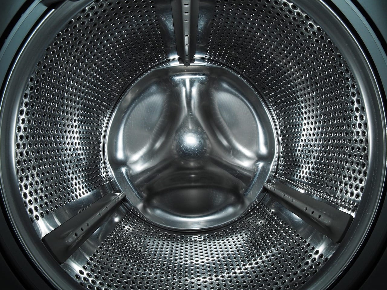 Menos água, menos energia e mais praticidade: conheça o modelo que pode aposentar a máquina de lavar tradicional/Pixabay
