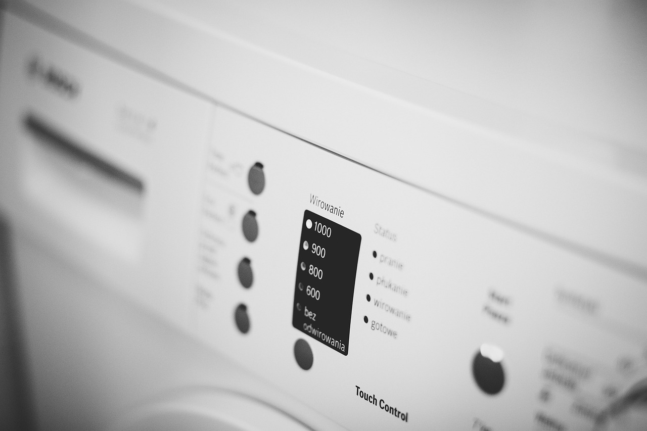 Ideal para kitnets, repúblicas e apartamentos pequenos, a nova tendência une funcionalidade e economia no dia a dia/Pixabay