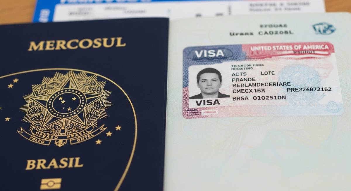 Durante o governo de Joe Biden, antecessor de Trump, o prazo máximo para a renovação era de quatro anos