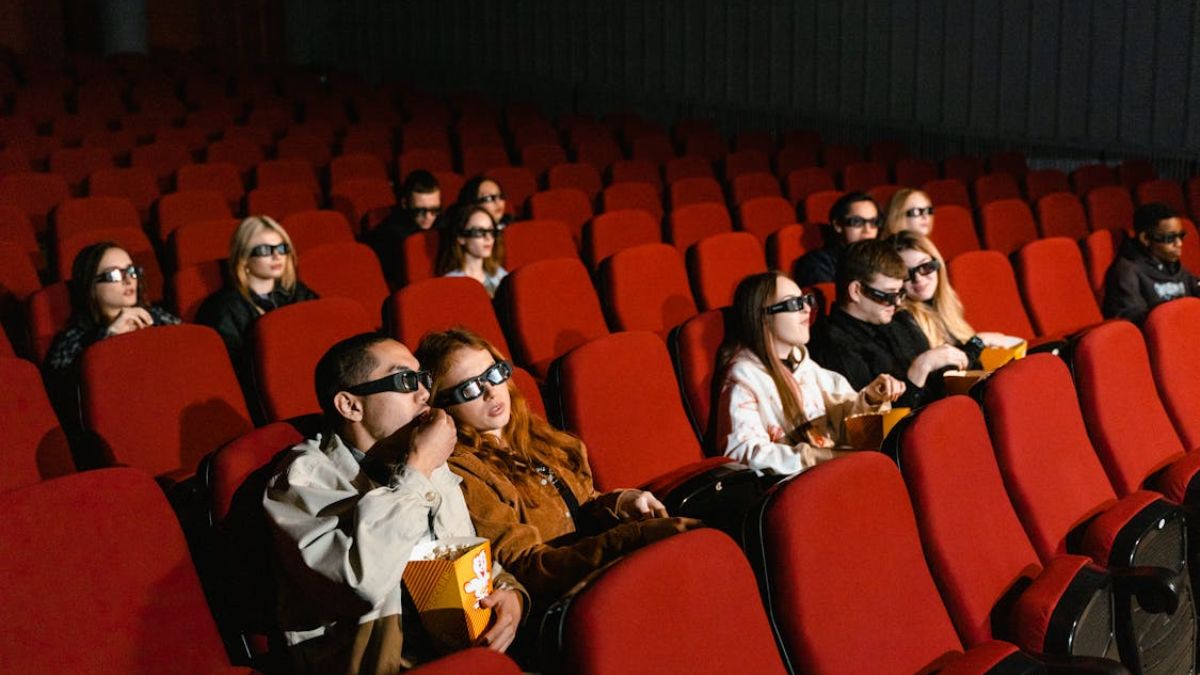 O comportamento das pessoas durante uma sessão de cinema tem se tornado um grande desafio, principalmente pela falta de bom senso (Tima Miroshnichenko/Pexels)