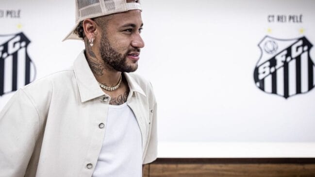 Neymar vem cobrando excessivamente colegas em lances decisivos