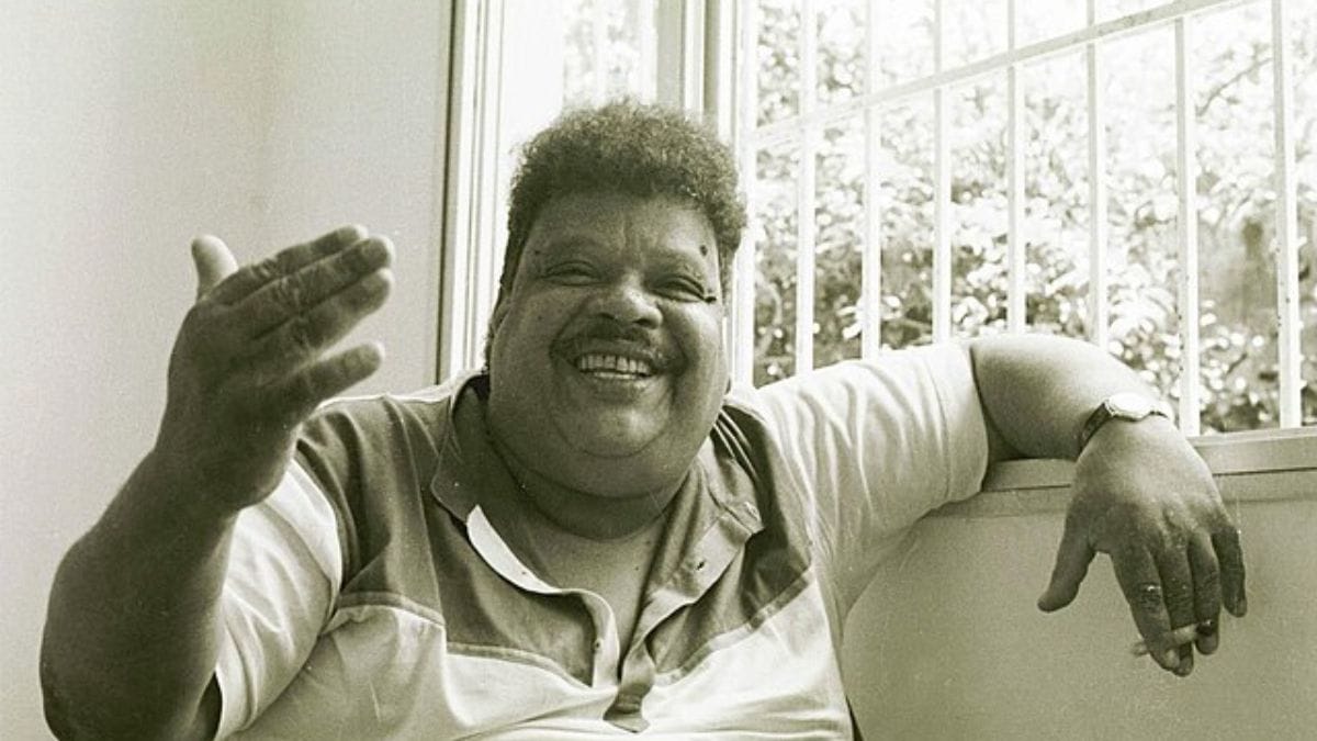Ícone da música brasileira, Tim Maia morreu aos 55 anos: Anos depois, seu corpo foi exumado para exame de investigação de paternidade. Wikimedia Commons/SONIA D'ALMEIDA
