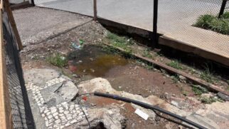 Projeto de musealização deixará antigas linhas de bonde expostas no calçadão, integrando o patrimônio histórico ao novo mobiliário urbano.