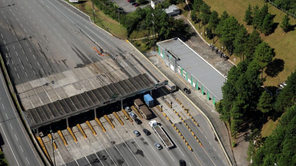 Com a chegada do sistema Siga Fácil, sensores inteligentes substituirão as praças físicas, permitindo passagens livres e tarifa fracionada em R$ 19,35 por sentido