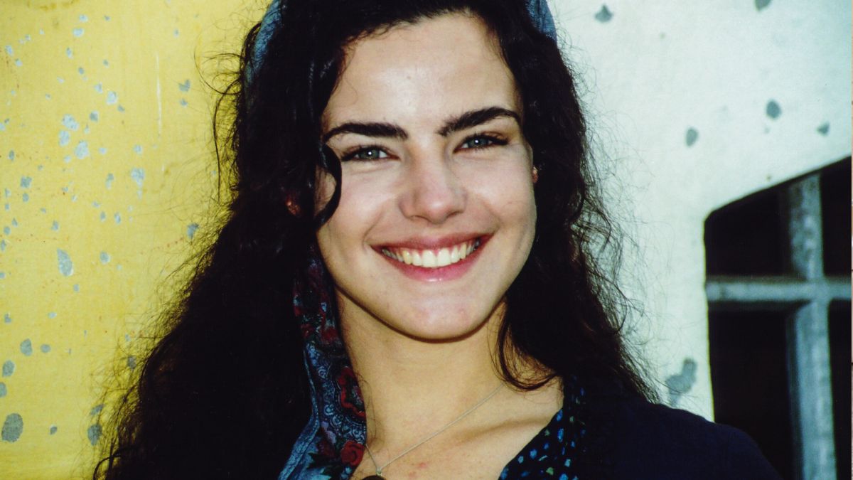 Ana Paula Arósio como Giuliana/Globo