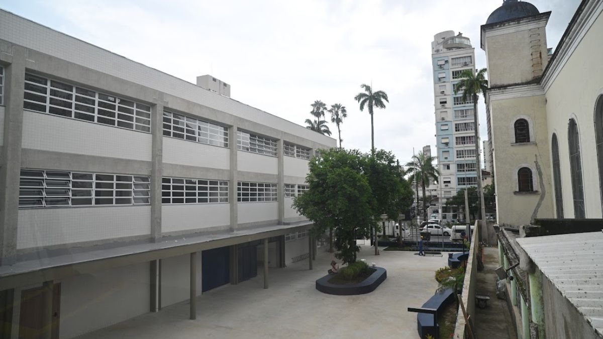 Unidade conta com 20 salas de aula totalmente climatizadas e infraestrutura tecnológica de ponta para atender 500 alunos do ensino fundamental em período integral. /Divulgação